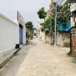 Bán lô đất 60m ngay chợ Minh Kha vào tí ti giá chỉ 1,xx tỷ Lh 0979087664