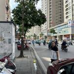 Chính chủ bán gấp nhà Mặt phố Phạm Ngọc Thạch giá 29.5 tỷ, 65m2, Hè 5m.