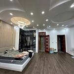 Bán nhà phố Nguyên Hồng 70m2, 4 tầng, mặt tiền 5.6m ô tô kinh doanh giá chỉ 28.5 tỷ
