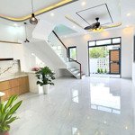 bán nhà hóc môn 9 chủ đẹp , 6x10m2 , shr , giá chỉ 4 tỷ5 , lh 