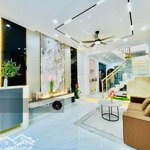 thanh lý nhà đ.đào duy từ,p.8,quận 10.cách bệnh viện phạm ngọc thạch chỉ 200m.sổ hồng riêng.
