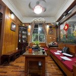 nhà đẹp! phố vip trung tâm hoàn kiếm, ô tô đỗ chân cầu thang, 2 ngủ, ở sướng, sổ đỏ chính chủ 60m2