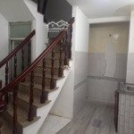 cần cho thuê nhà 3 lầu nhật tảo, q.10