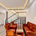 Bán Nhà 2 Tầng Tâm huyết gồm 3PN, 2 WC, Sân thượng view đẹp, sân xe, Phòng Thờ Rộng