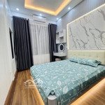 cần bán nhà linh quang 63m2 x 4 tầng, 7 phòng kk, ngõ trước nhà rộng 3m, giá 9.8 tỷ