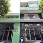 bán nhà gần cmt8, 220m2 (12 x 18.5), hẻm 6m, nhà đẹp, giáp quận 10