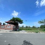 chủ cần bán lô đất cách vinhomes hậu nghĩa 5ph, ngay kcn đức hòa 3, sổ sẵn, phù hợp đầu tư, xây trọ