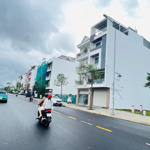 bán đất nền đường số 8 đối diện tttm