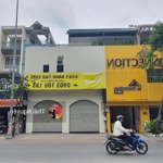 bán nhà mặt tiền 712 cách mạng tháng 8 , dt: 11 x 35m , cn : 370m2 giá 107 tỷ