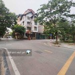 bán căn góc 4 tầng, có tầng hầm, 100m2 thang máy cổ linh, thạch bàn!