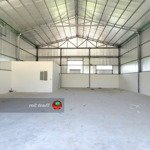 cho thuê mặt bằng, kho dt 150m2 xã bà điểm