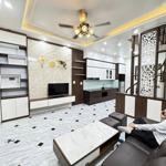 tôi cần bán nhà 5 tầng 38m2 phố bế văn đàn ngay bv hà đông