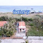 bán căn nhà 339m2 mặt sát biển làng chài lò 1, cách sân bay chỉ 7km