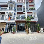bán nhà mới 1t2l 4x15m hoàn công, đường d2 phú hồng đạt p. bình chuẩn, full nội thất