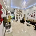bán gấp nhà nguyễn văn cừ siêu hiếm 65m2-mt 5m-hơn 11 tỷ-dân xây-full nội thất-ngõ thông-sát mặt ph