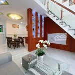 cần bán gấp căn nhà khu đông dân cư xã bà điểm hóc môn dt 80m2
