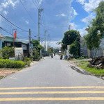 chủ cần bán đất ở đường tân hiệp 38, thành phố tân uyên, đường nhựa hơn 8m thông với khu tđc