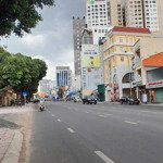 bán nhà mặt tiền hoàng hoa thám, dt 10 x 21m. cấp 4, ngay cổng t3, tiện xây cao ốc