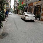 bán nhà đẹp ngọc lâm. 5 tầng dân xây kiên cố. 50m. 13,5 tỉ. ngõ thông, 2 oto tránh. 