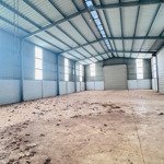 cho thuê kho và sân bãi 4000m2 ql14 buon ma thuột chỉ 500trieu/1 vụ
