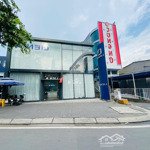 335 tỷ - mặt tiền / trần não [quận.2] - 20x40m/ 815m2 - cấp 4 / cpxd hầm 10 tầng - 220 triệu /tháng