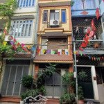 cực hiếm phạm văn đồng phân lô, ôtô đỗ cửa, dt 40m2x 4 tầng, mặt tiền 3.2m, giá 7.8tỷ