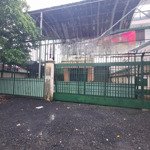 cho thuê xưởng mt đường quận 12. dt: 1000m xe container giá: 60tr
