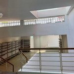 bán nhà mặt phố đẹp tại hoàng diệu, 33 tỷ, 240 m2, nhiều tiện ích