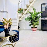 cho thuê nhà nguyên căn 2 pn đường cmt8 q3 10tr9 / tháng