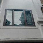 bán nhanh nhà mặt ngõ yên hoà, chỉ cách phố 10m, diện tích 40m2 x 6 tầng, lô góc oto vào nhà