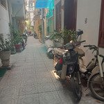 hàng bài mặt tiền 5.2m 5 tầng 28 tỷ ngõ rộng 3-4m sạch, 50m ra hồ gươm