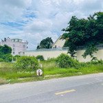 chủ bán lô đất thổ cư mặt tiền đường nhữ tiến hiến, tt củ chi. giá 1,3 ty sổ hồng riêng, xây tự do.