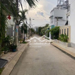 nhà đẹp diện tích khủng nở hậu 5,5m - 20m ra mặt tiền đường nguyễn thị thập quận 7. nhỉnh 11 tỷ