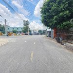 bán nhà 3 tần đang xây cực đẹp tại kdc chợ đêm hoà lân