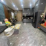 cho thuê nhà nguyên căn hxh nhiêu tứ, gần pxl, dt:6x22m, 1 tầng, cho thuê 22 triệu/tháng, nhà đẹp