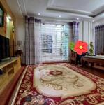 Bán nhà Hoàng Hoa Thám nhà đẹp ô tô qua ngõ thông kinh doanh lô góc diện tích 55m giá 13.5 tỷ ( có TL ) .