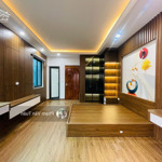 hiếm! nhà cực đẹp 45m2x7t full nội thất. thang máy, lô góc, ngõ nông phố hoàng hoa thám, vĩnh phúc.