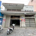 Chính chủ cho thuê nhà mặt tiền long xuyên