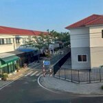 Nhà mới dọn vào ở ngay tại bình hoà
