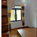 Bán nhà 2 tầng kiệt phạm như xương