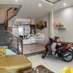 Nhà nguyên căn kiệt nguyễn chánh -2phong- 7 triệu