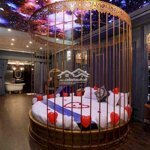 Cần bán khách sạn độc-lạ 9 tầng bạch đằng-hai bà t