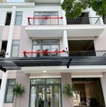 Nhà 1 trệt 2 lầu mặt tiền 2 quốc lộ