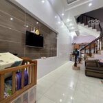 Bán nhà phố lương khánh thiện, diện tích 50m2, 4 ngủ. giá bán 5 tỷ. liên hệ: 0988838738