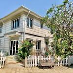 Cho thuê biệt thự song lập thủ đức garden homes, diện tích hơn 300m2, sân vườn rộng rất đẹp - toantranvillas