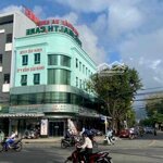 Góc 2 mặt tiền nguyễn lương bằng với lạc long quân