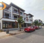 Nhà 3 tầng 2 mặt tiền tại trung tâm thành phố