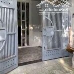 Cho thuê nhà nguyên căn 2 tầng mặt tiền đường phạm bành