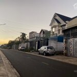 Phòng trọ đôi rộng , gồm p ngủ, p.khách , bếp nhà tắm- chỉ 1 triệu- đường hoàng quốc việt gia lai