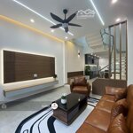 Bán giùm anh trai nhà kiệt 3 tầng tôn đức thắng, 76.4m2, giá 3,6xx thương lượng mạnh, đẹp nhất khu